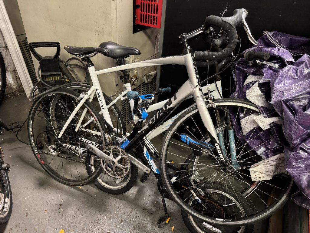 Giant Defy Alloy Road Bike